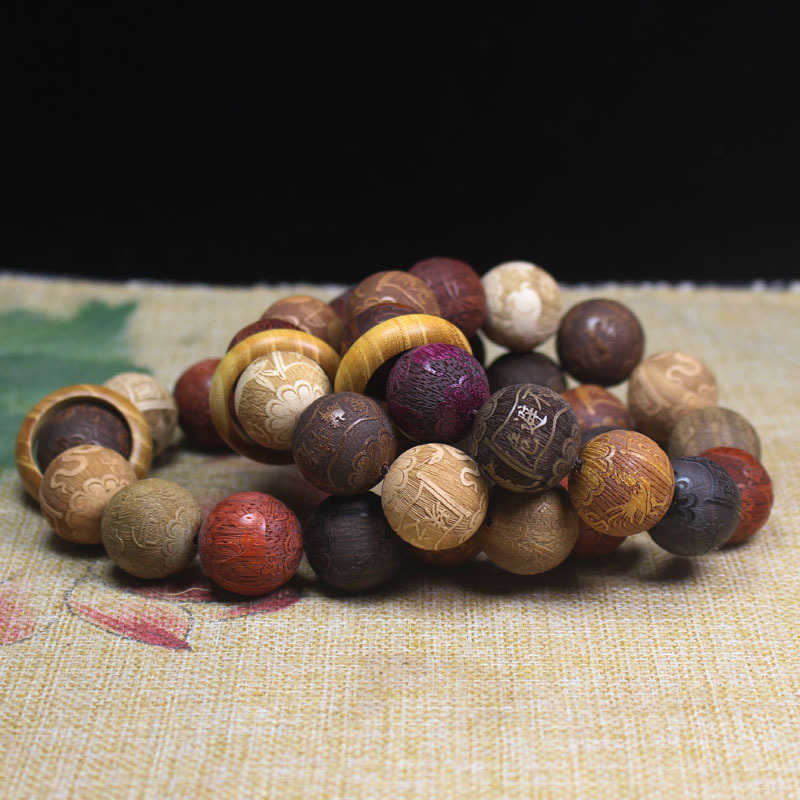 Gelang Buddha kayu cendana ber - Running Gear Car ulasan dan harga